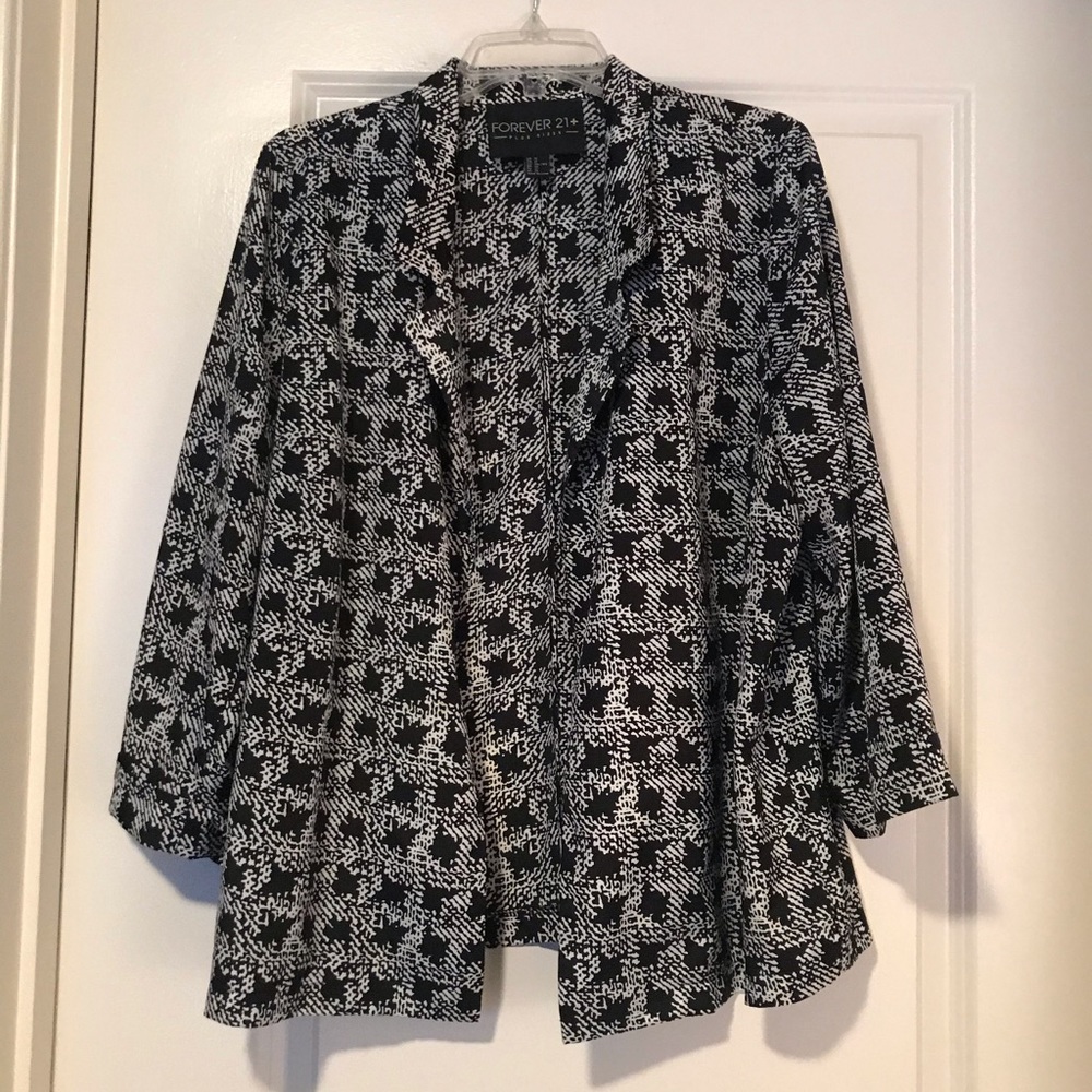 Black patterned shift blazer